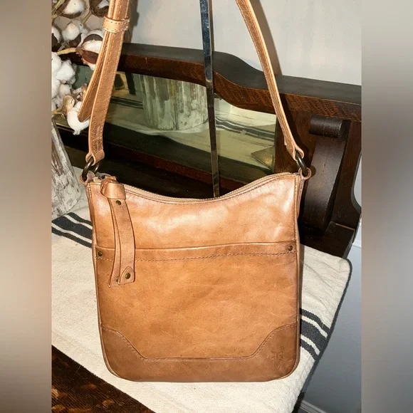 NWOT Frye Leather Melissa Sling Crossbody Beige Brown Retail $198 - Picture 8 of 12